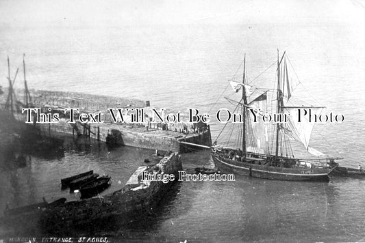 CO 2033 - St Agnes Harbour, Cornwall