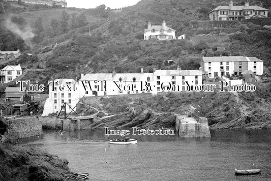 CO 2069 - Polperro Outer Harbour, Cornwall