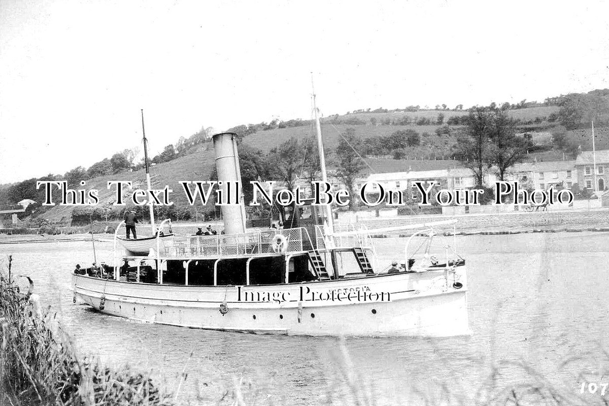 CO 2290 - The Steamer Victoria On The River