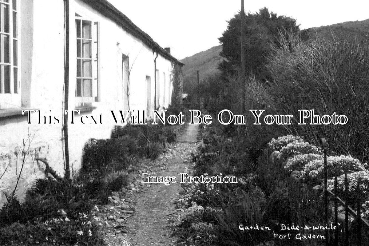 CO 2348 - Bide A While Garden, Port Gaverne, Cornwall