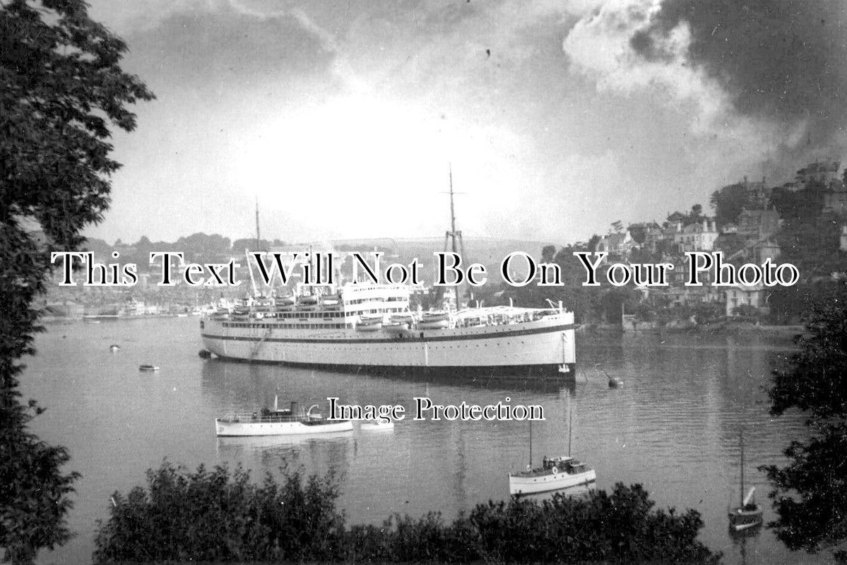 CO 2515 - Steamship Entering Dartmouth Harbour, Cornwall