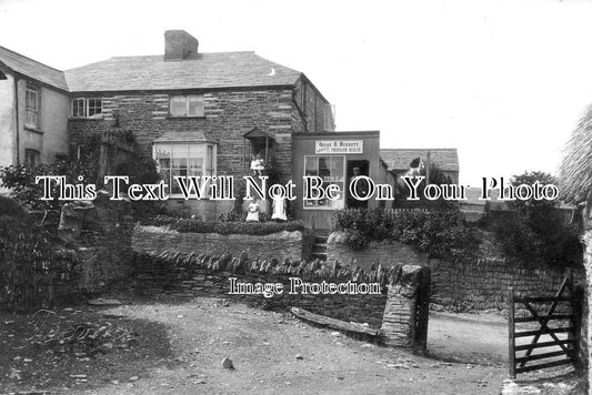 CO 2611 - Oscar Bennett Shop, Trevone Bay, Cornwall