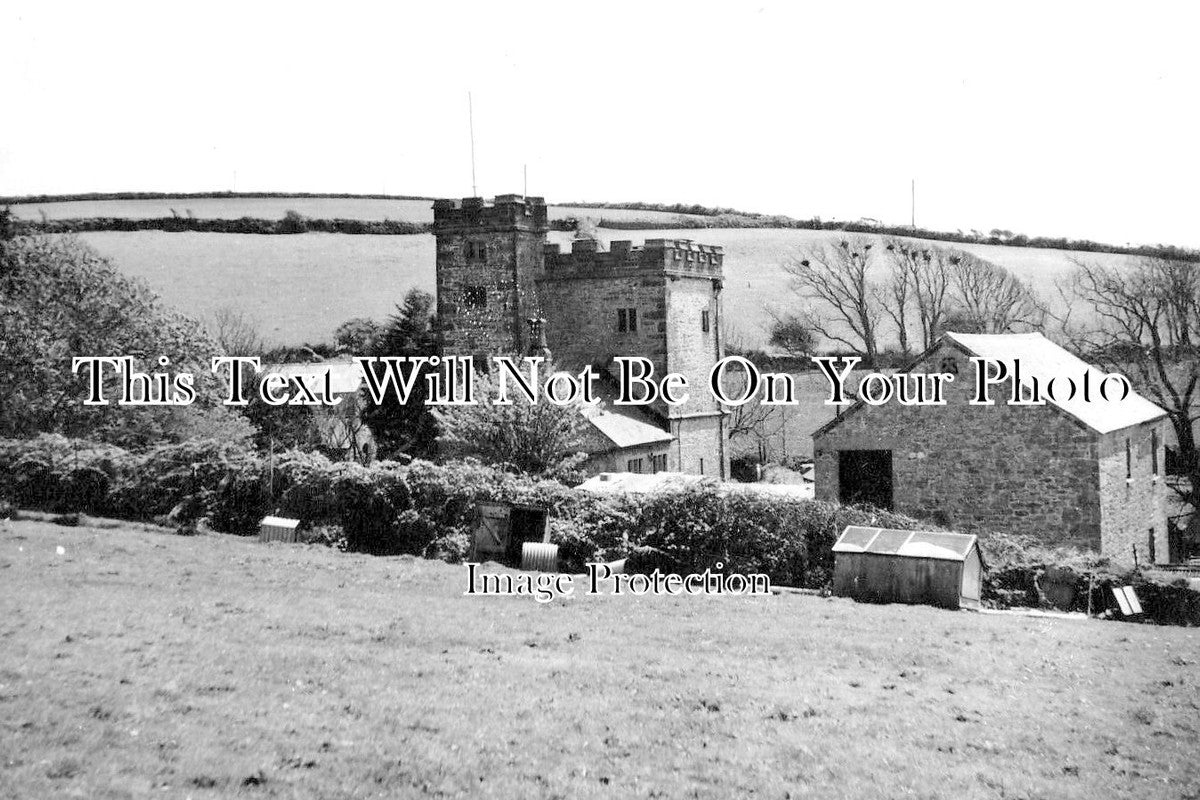 CO 2750 - Pengersick Castle, Praa Sands, Cornwall