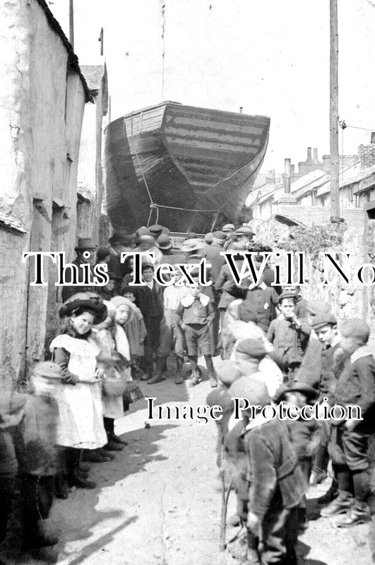 CO 3218 - Large Boat, Penzance, Cornwall