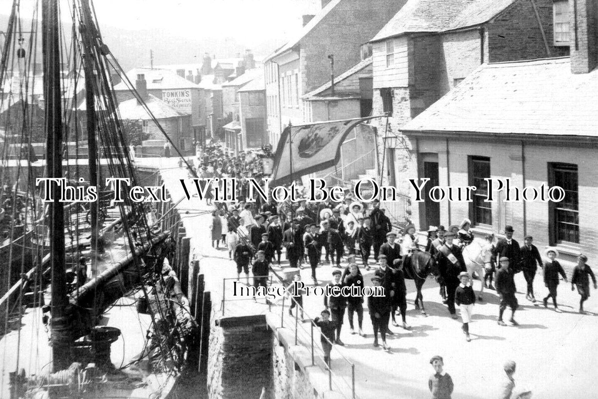 CO 3238 - Parade At Padstow Harbour, Cornwall c1910