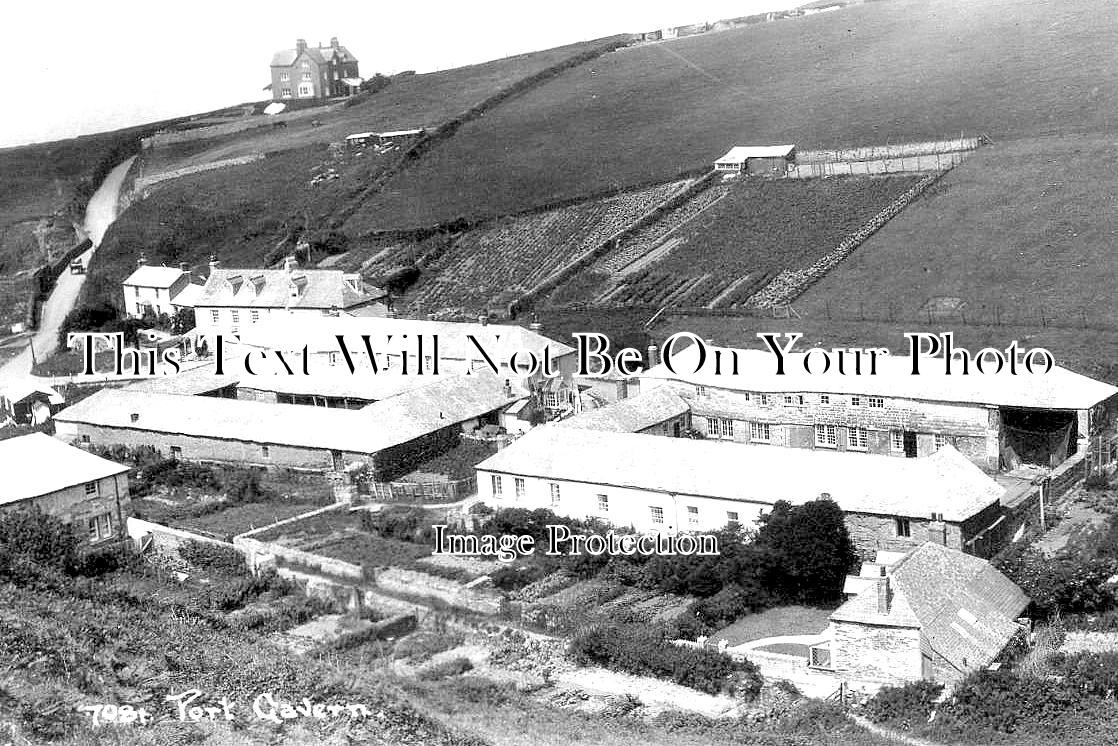 CO 3252 - Port Gaverne, Cornwall