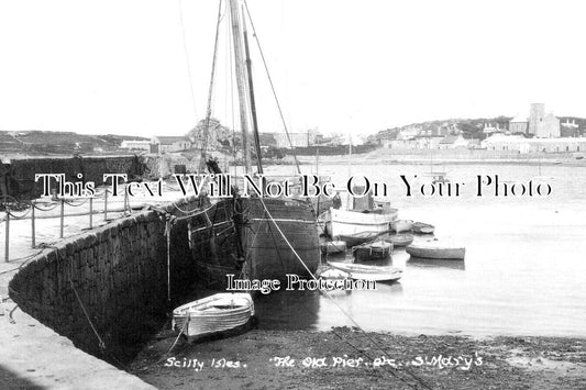 CO 3334 - The Old Pier, St Marys, Scilly Isles, Cornwall