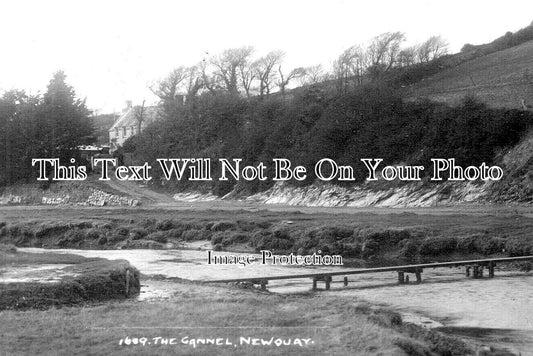 CO 3552 - The Gannel River, Newquay, Cornwall