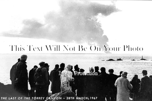 CO 3557 - The Last Of The SS Torrey Canyon Oil Ship, Cornwall 1967