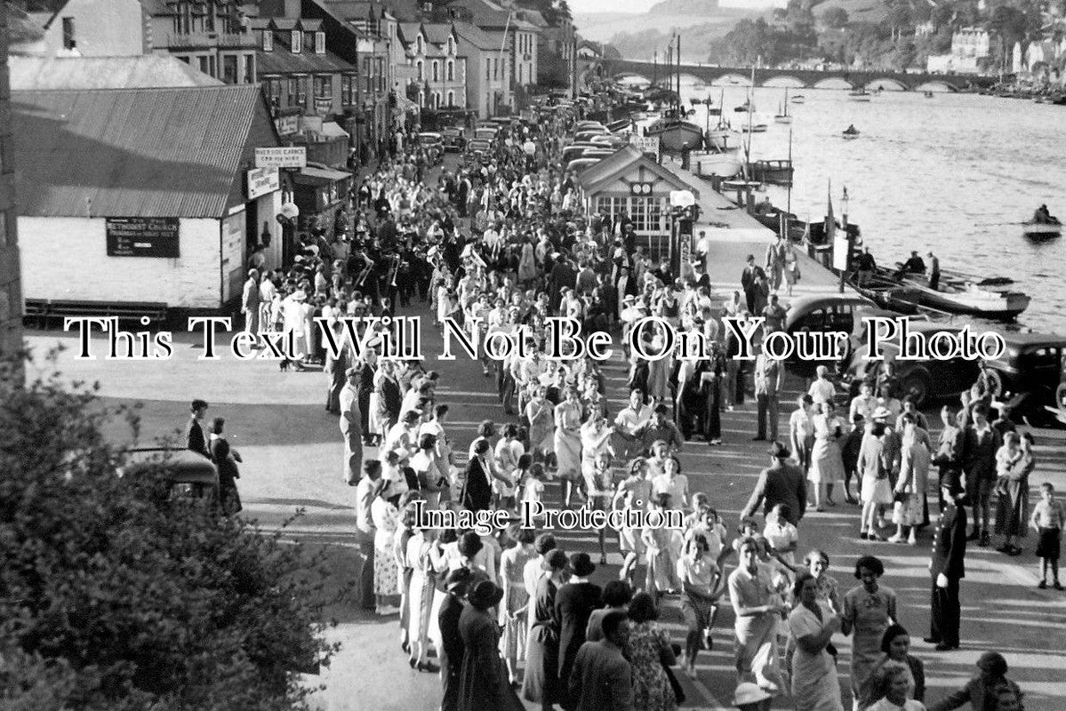 CO 366 - Quay Road, Looe, Cornwall