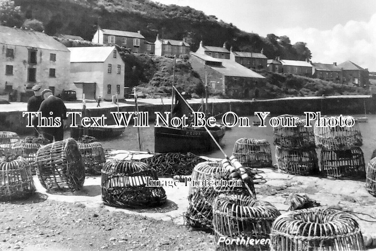 CO 3897 - Porthleven Harbour, Cornwall