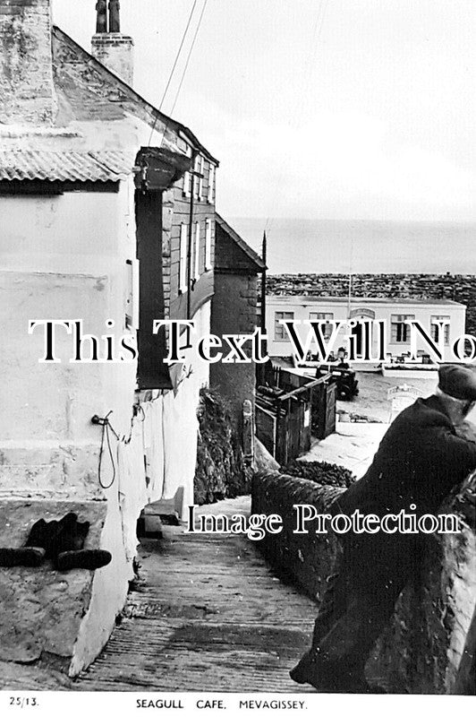 CO 3940 - Seagull Cafe, Mevagissey, Cornwall