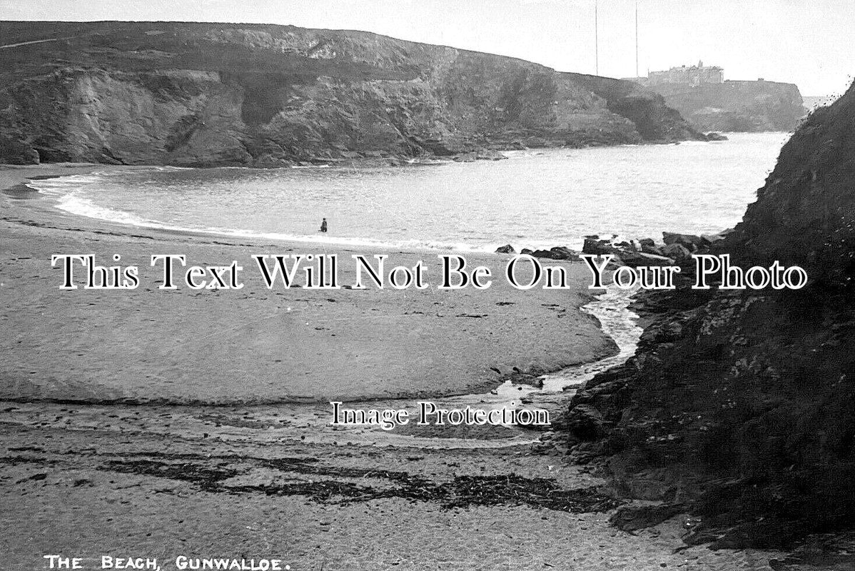 CO 3966 - The Beach, Gunwalloe, Cornwall