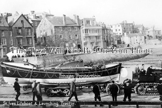 CO 4286 - St Ives Lifeboat & Launching Tractor, Cornwall