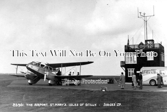 CO 498 - Bi Plane At The Airport, St Mary's, Isles of Scilly, Cornwall