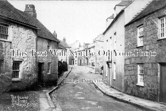 CO 553 - Quaint Old Street, St Mary's, Scilly Isles, Cornwall