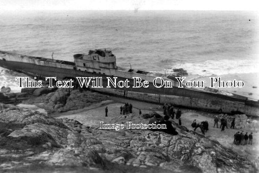 CO 561 - L1 Submarine At Penanwell Cove, Near Porth Naven, Cornwall