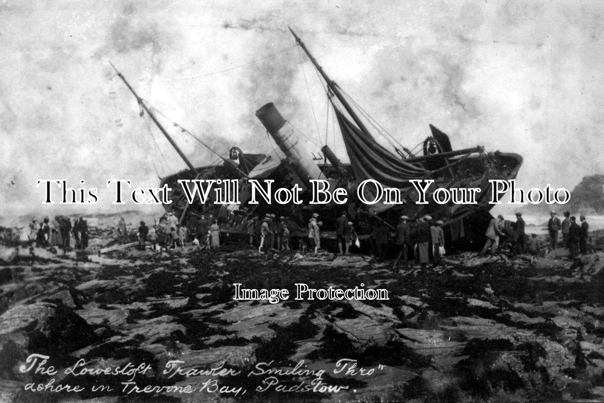 CO 579 - Shipwreck Of Lowestoft Trawler 'Smiling Throu', Trevone, Cornwall