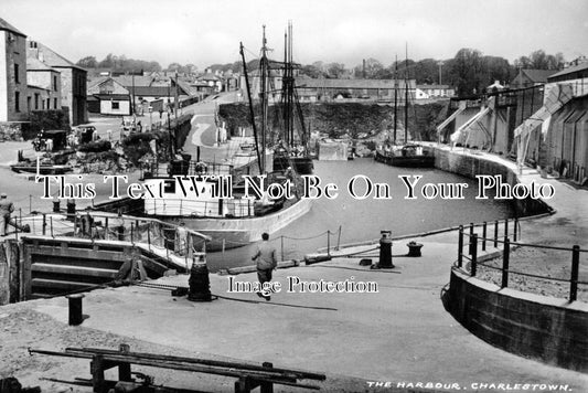 CO 731 - The Harbour, Charlestown, Cornwall