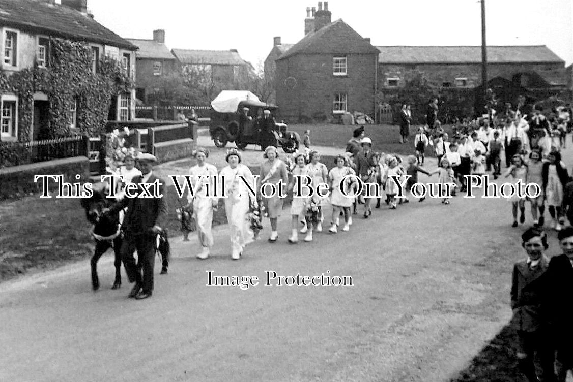 CU 1413 - Melmerby May Queen Parade, Cumbria