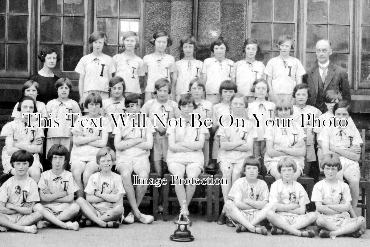 CU 187 - School Girl's Gymnastics Sports Team, Whitehaven, Cumbria, Cumberland c1915