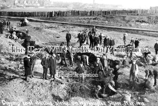 CU 2194 - Digging Coal, Workington Colliery Strike, Cumbria c1912