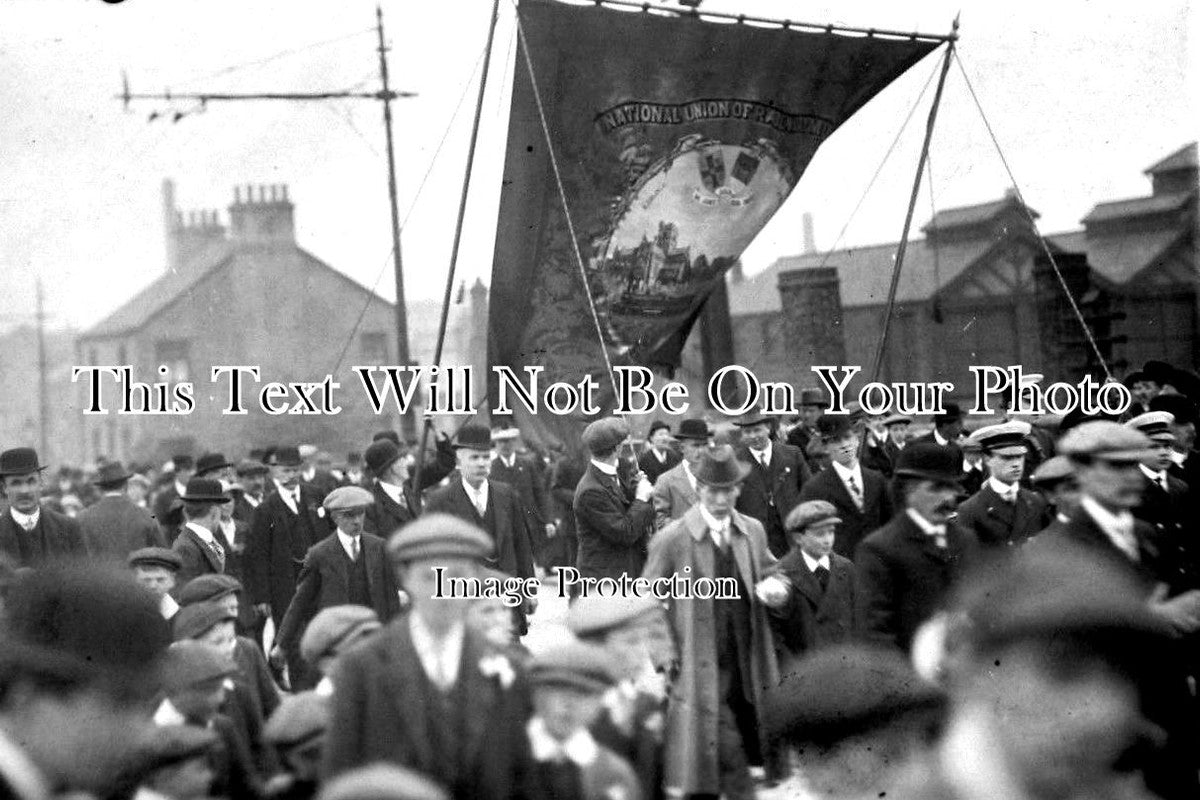 CU 636 - Railway Union Marching In Carlisle, Cumberland, Cumbria