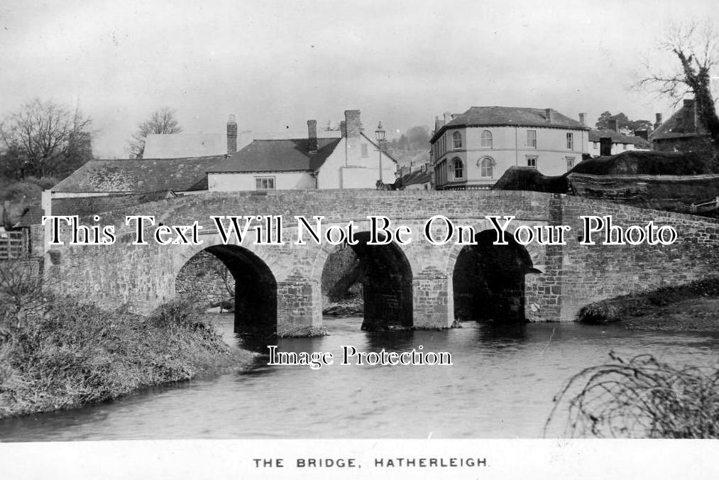 DE 1055 - The Bridge, Hatherleigh, Devon c1912