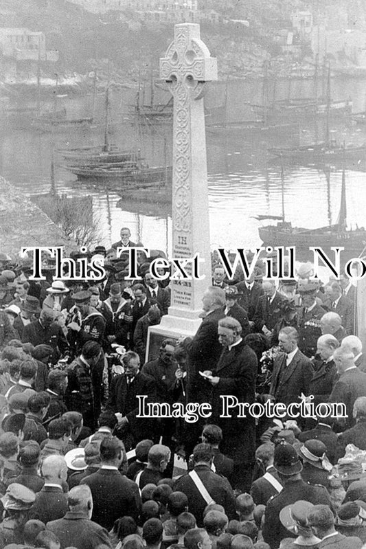 DE 1226 - Unveiling The Brixham War Memorial, Devon 1922
