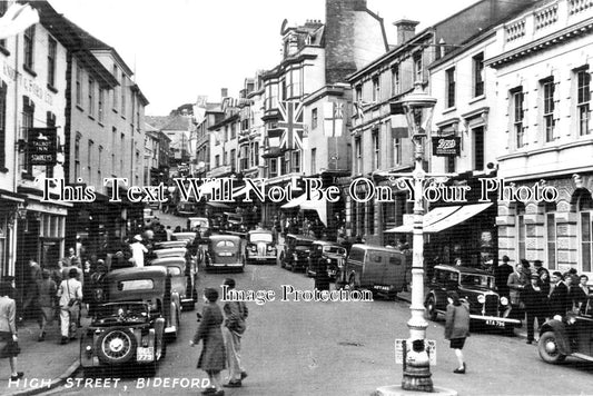 DE 1233 - High Street, Bideford, Devon