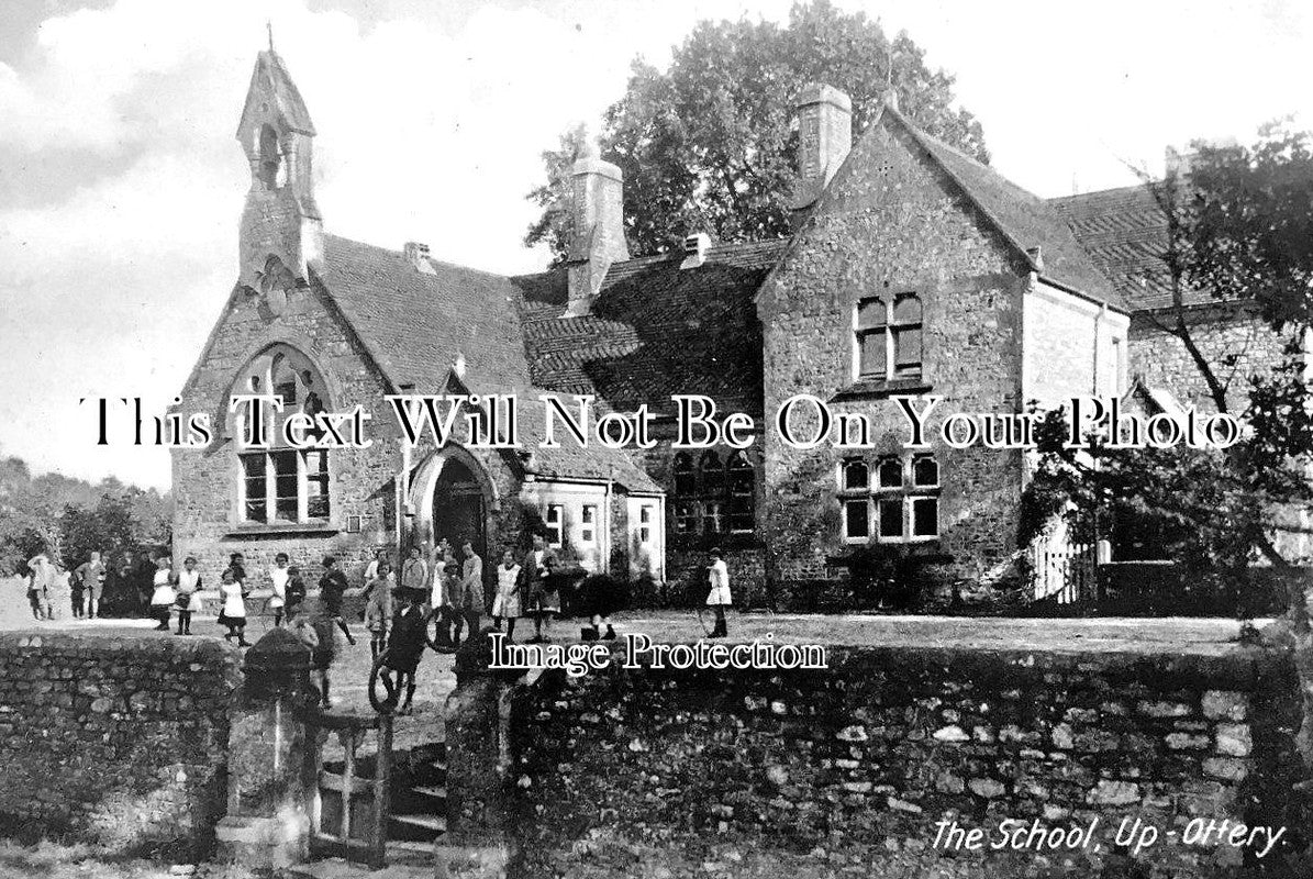 DE 1665 - Upottery School, Devon