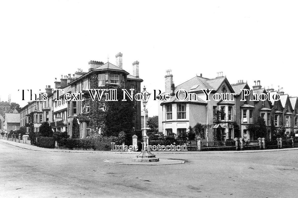 DE 2035 - Barton Crescent, Dawlish, Devon c1914