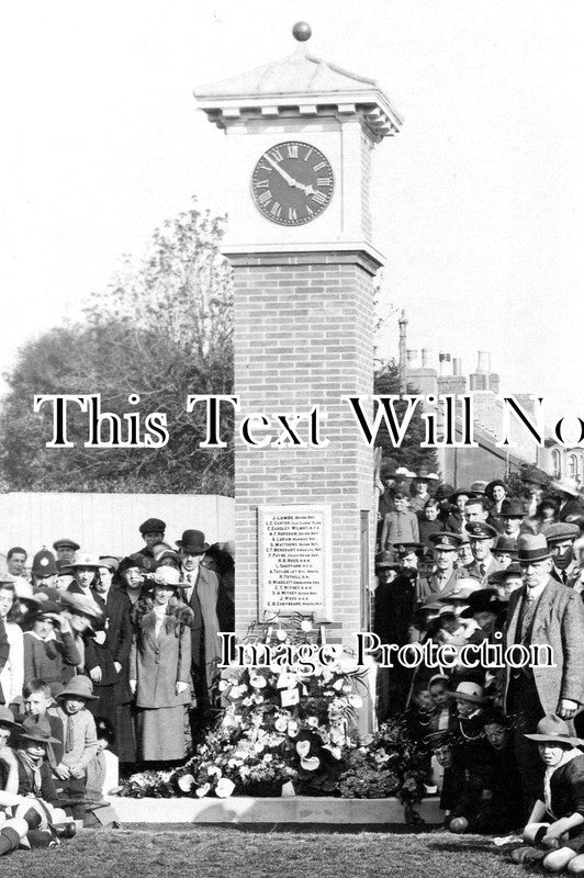 DE 2077 - Clock & War Memorial Shaldon Green, Devon