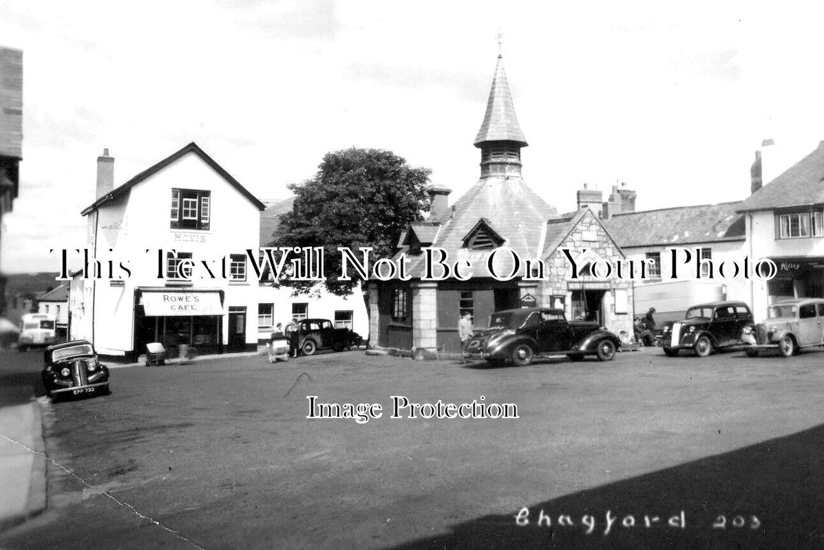 DE 2111 - Chagford, Devon c1948