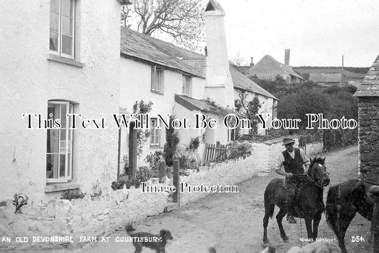 DE 2130 - An Old Devonshire Farm At Countisbury, Devon