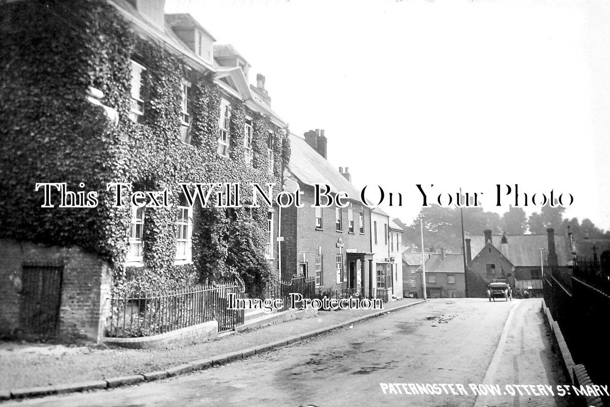 DE 2352 - Paternoster Row, Ottery St Mary, Devon