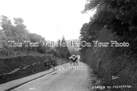 DE 2427 - Station Road, Yelverton, Devon