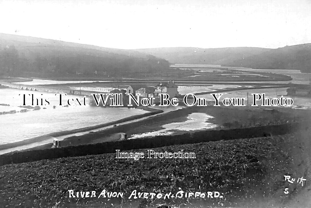 DE 2479 - River Avon, Aveton Gifford, Devon c1925
