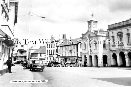 DE 2555 - Town Hall, South Molton, Devon