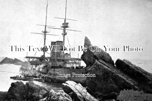 DE 2563 - HMS Montague Ashore At Lundy, Devon