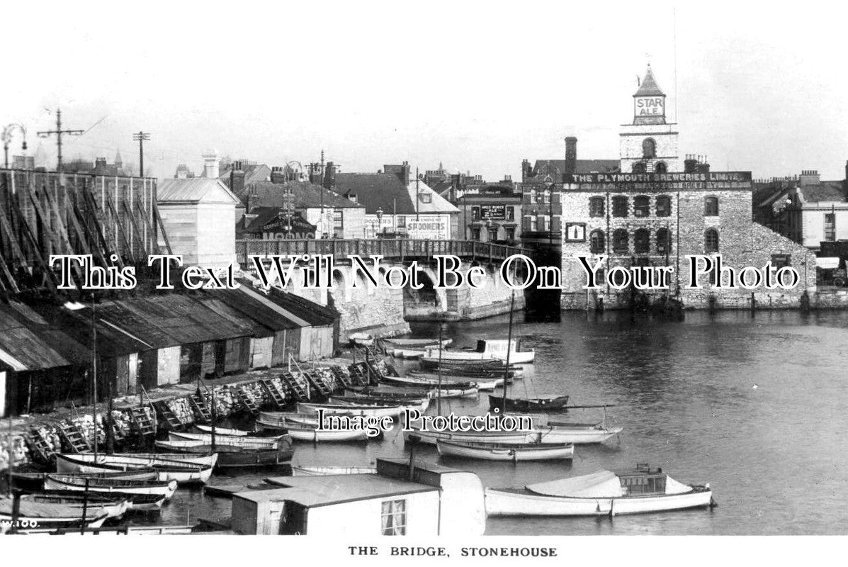 DE 2774 - The Bridge, Stonehouse, Devon c1914