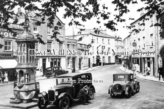 DE 2839 - Trinity Square, Axminster, Devon