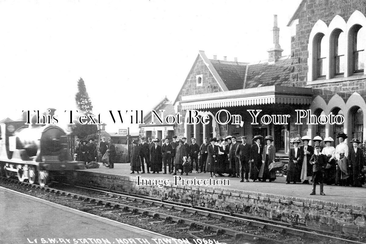 DE 3208 - North Tawton Railway Station, Devon c1909