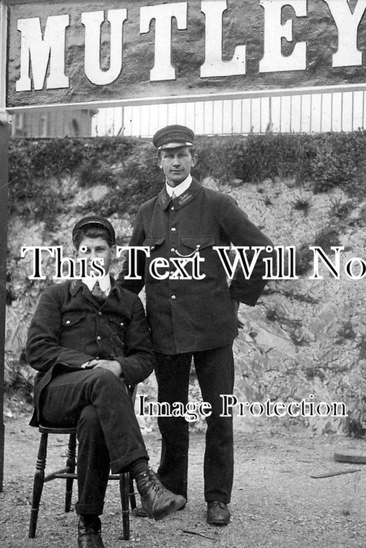 DE 323 - Mutley Railway Station, Plymouth, Devon