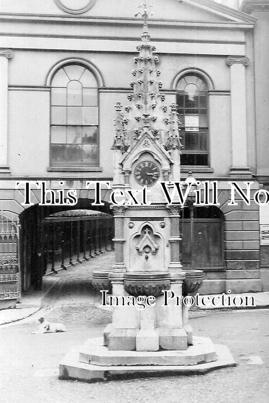 DE 327 - Drinking Fountain, Torrington Rolle, Devon