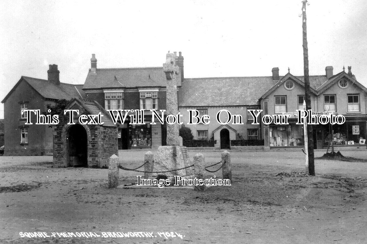 DE 3275 - The Square & War Memorial, Bradworthy, Devon