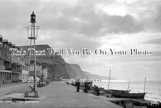 DE 3728 - Early Morning, Sidmouth, Devon