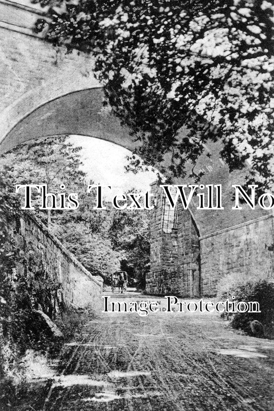 DE 382 - Station Hill, Ivybridge, Devon