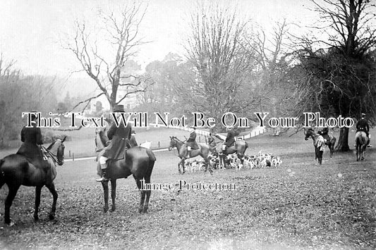 DE 4023 - Hunt Meet At Newnham Park Estate, Devon