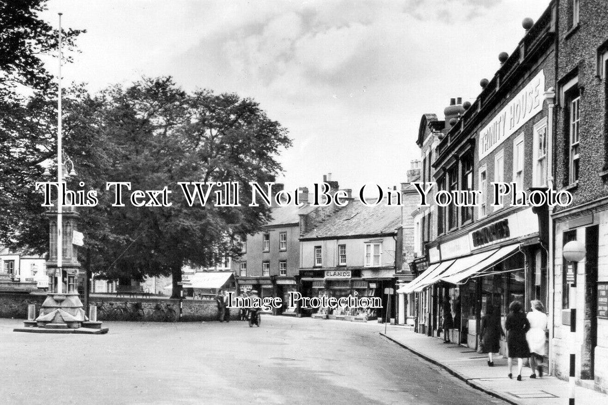 DE 4024 - Trinity Square, Axminster, Devon